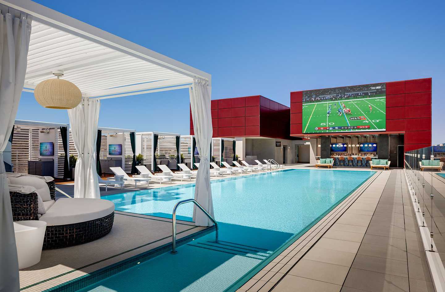 Jamul Casino Hotel Starlite Pool TV